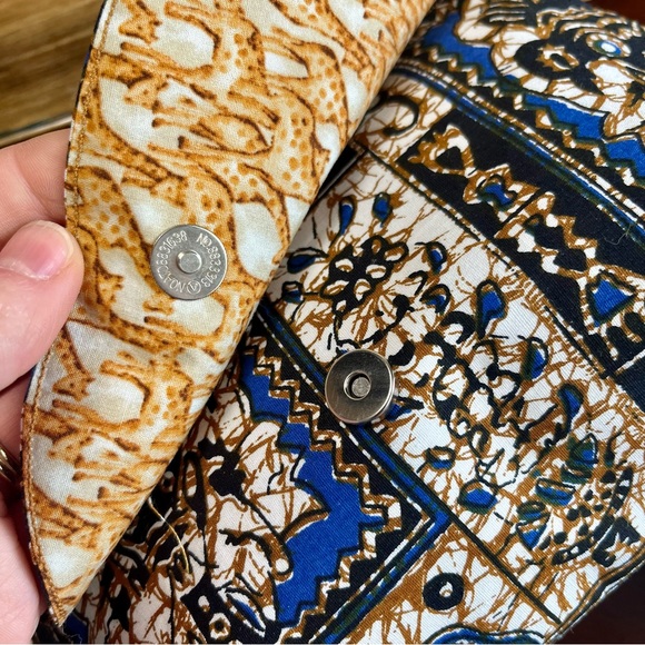 African Safari Print magnetic clasp Clutch Fabric Handmade clutch - Picture 3 of 6